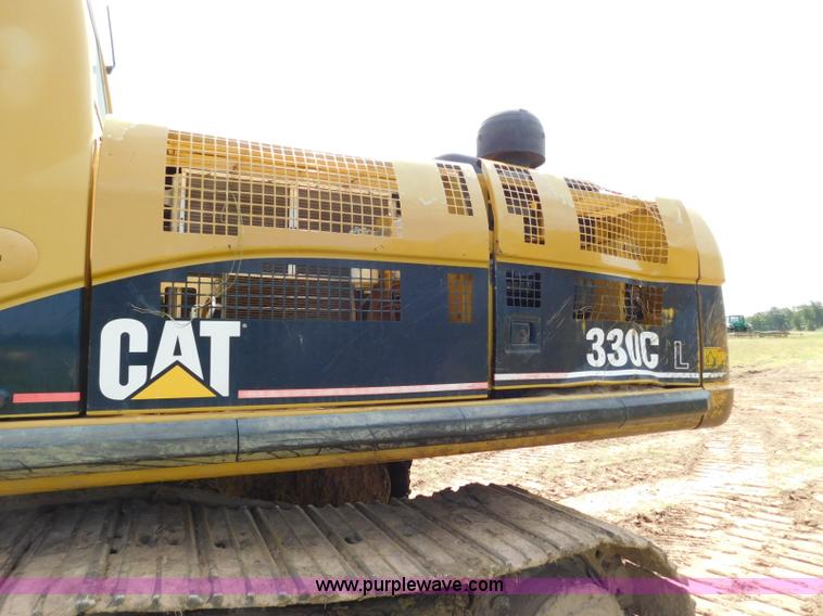 image for item L5853 2005 Caterpillar 330C L excavator