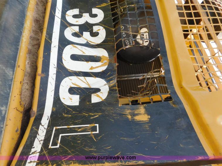 image for item L5853 2005 Caterpillar 330C L excavator