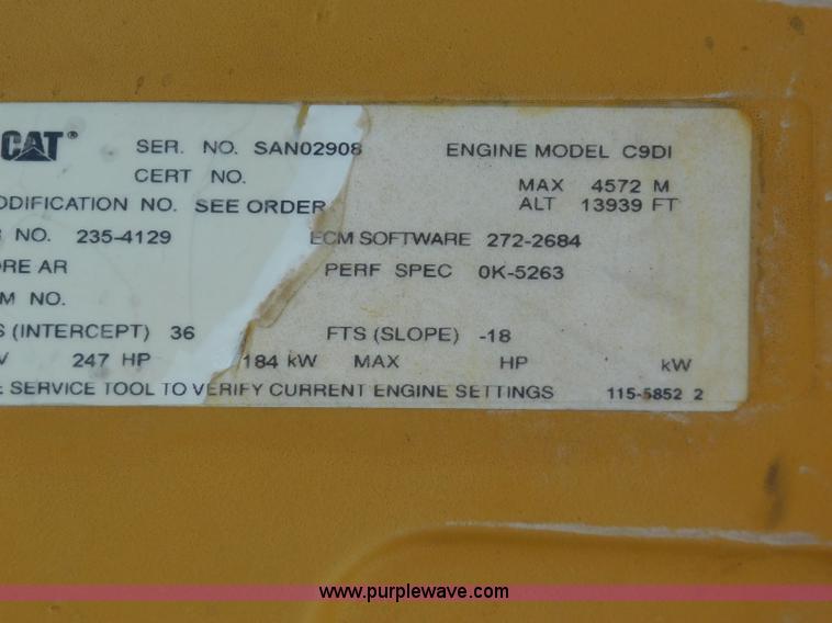 image for item L5853 2005 Caterpillar 330C L excavator