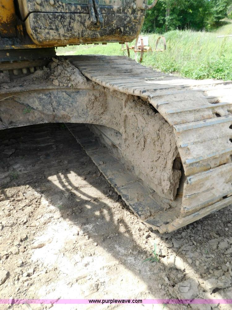 image for item L5853 2005 Caterpillar 330C L excavator