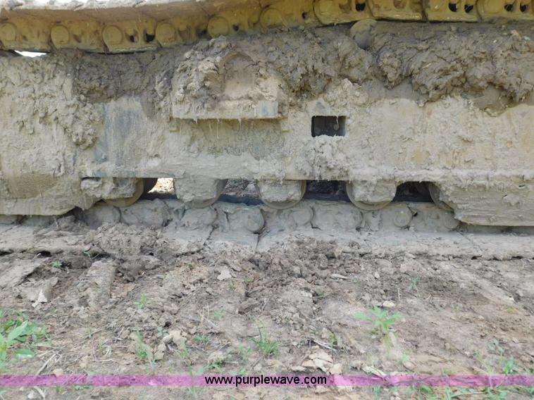 image for item L5853 2005 Caterpillar 330C L excavator