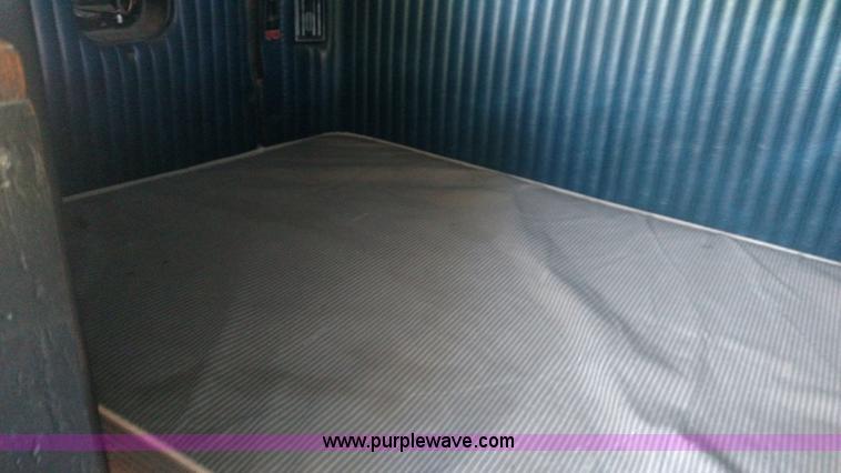 image for item BY9256 1992 Kenworth T800 semi truck