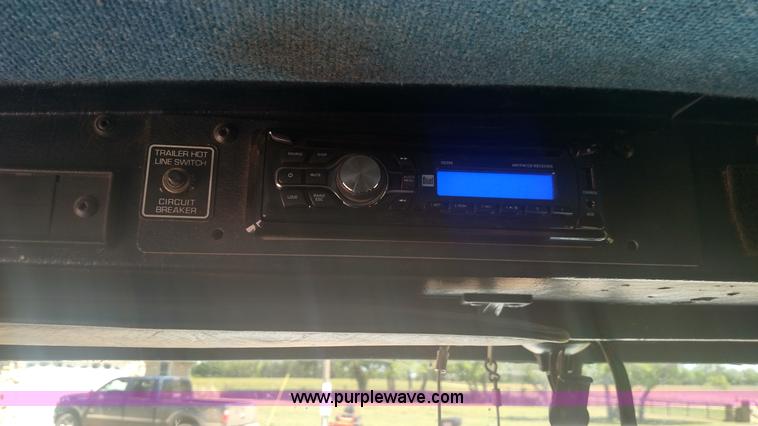 image for item BY9256 1992 Kenworth T800 semi truck