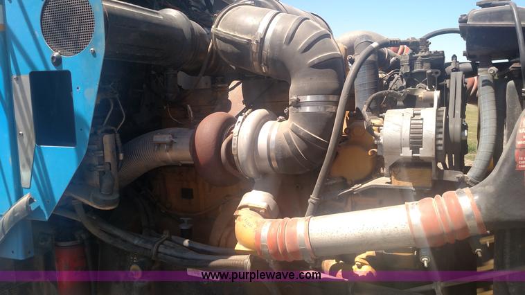 image for item BY9256 1992 Kenworth T800 semi truck