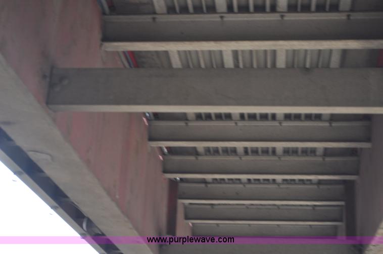 image for item G7330 2007 Wilson CF900 flatbed trailer