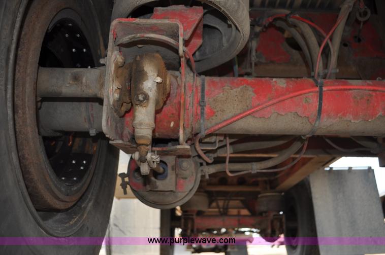 image for item G7330 2007 Wilson CF900 flatbed trailer