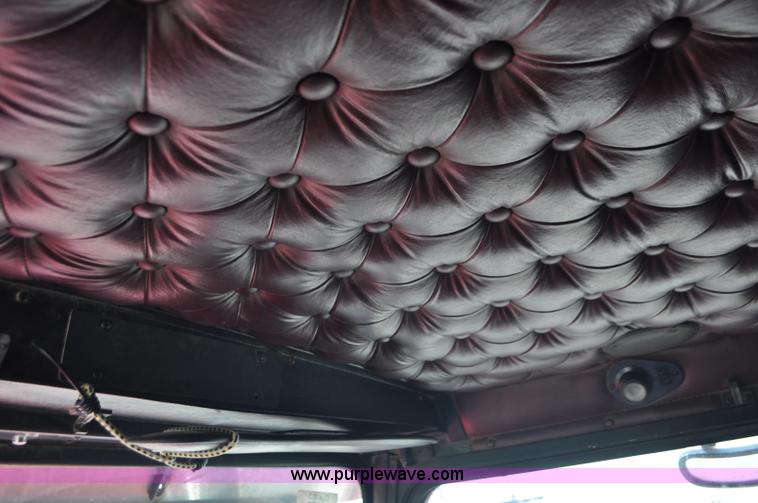 image for item G7405 1999 Kenworth W900 semi truck