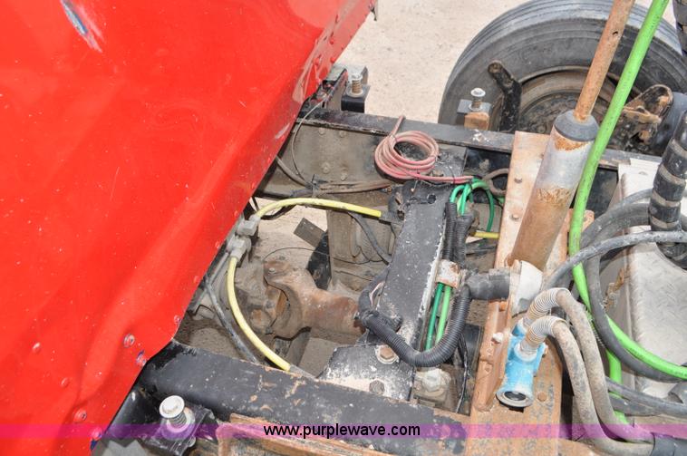 image for item G7405 1999 Kenworth W900 semi truck