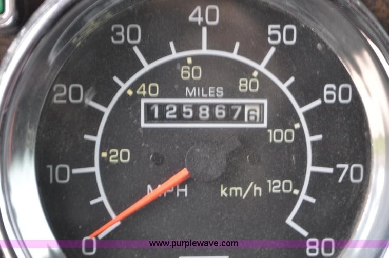 image for item G7405 1999 Kenworth W900 semi truck