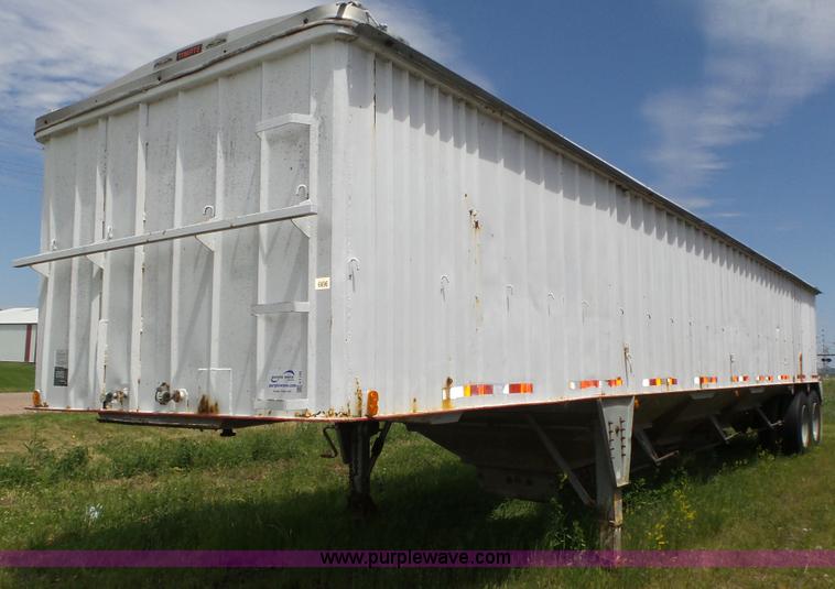 image for item H1182 1980 Star Craft grain trailer