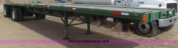 image for item J6181 1993 Fontaine FTW flatbed trailer