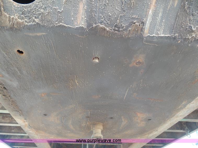 image for item J6181 1993 Fontaine FTW flatbed trailer