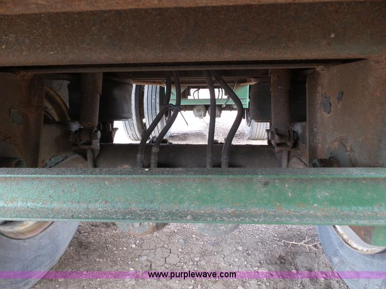 image for item J6181 1993 Fontaine FTW flatbed trailer