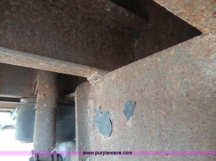 image for item J6181 1993 Fontaine FTW flatbed trailer