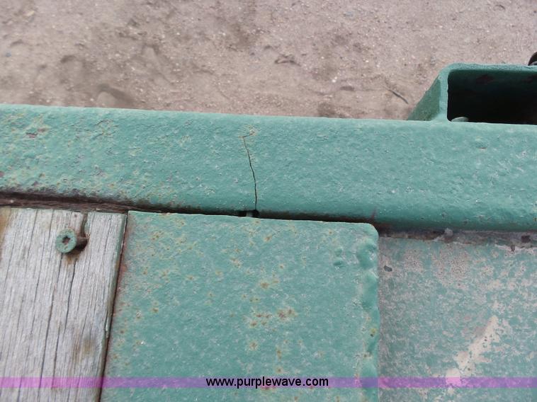 image for item J6181 1993 Fontaine FTW flatbed trailer