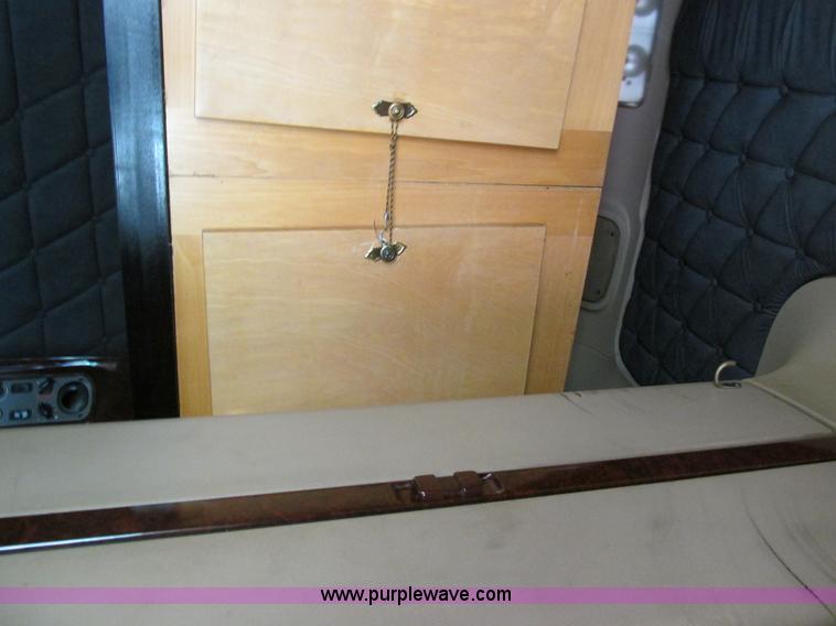 image for item K1394 2003 Freightliner Coronado semi truck