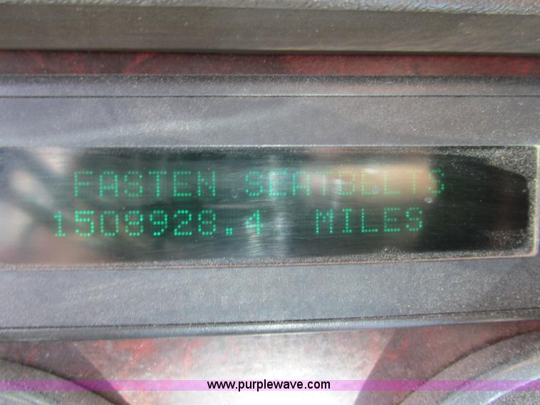 image for item K1394 2003 Freightliner Coronado semi truck