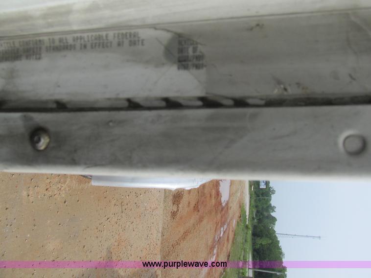 image for item K1395 2007 Freightliner ST120 semi truck