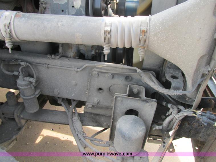 image for item K1395 2007 Freightliner ST120 semi truck