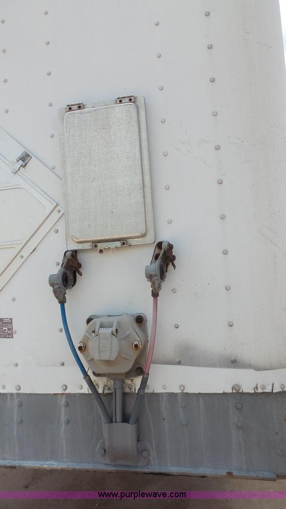 image for item K1410 1999 Fruehauf dry van trailer