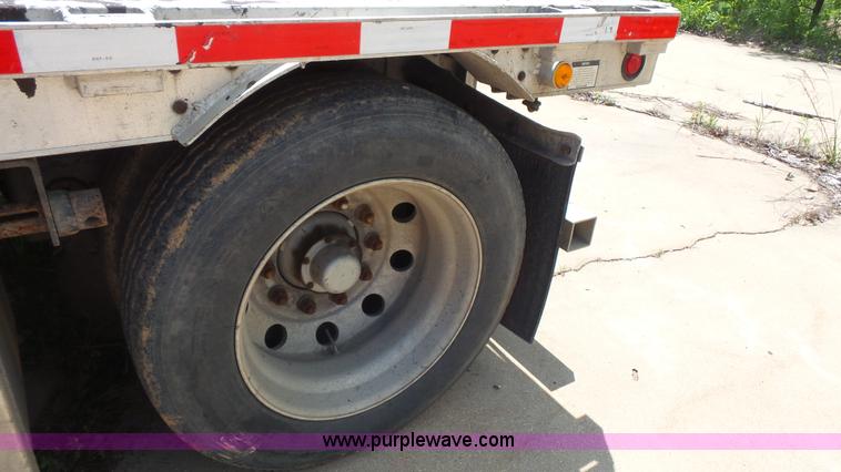 image for item K1414 2008 Reinke drop deck trailer