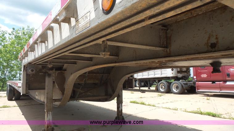 image for item K1414 2008 Reinke drop deck trailer