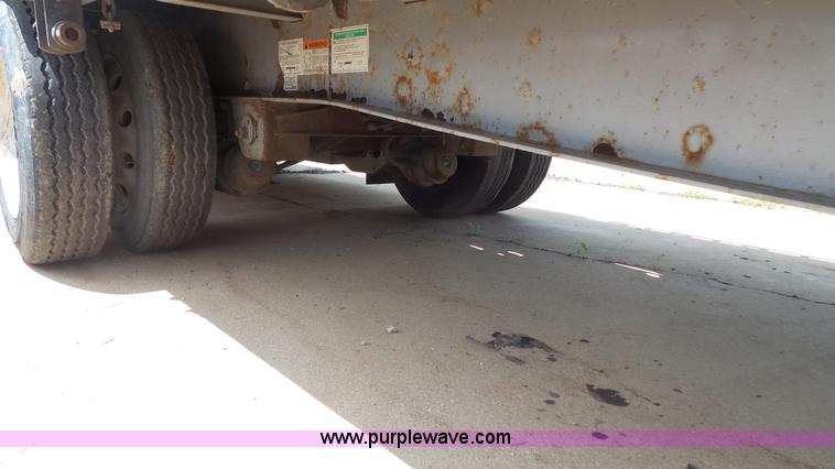 image for item K1414 2008 Reinke drop deck trailer