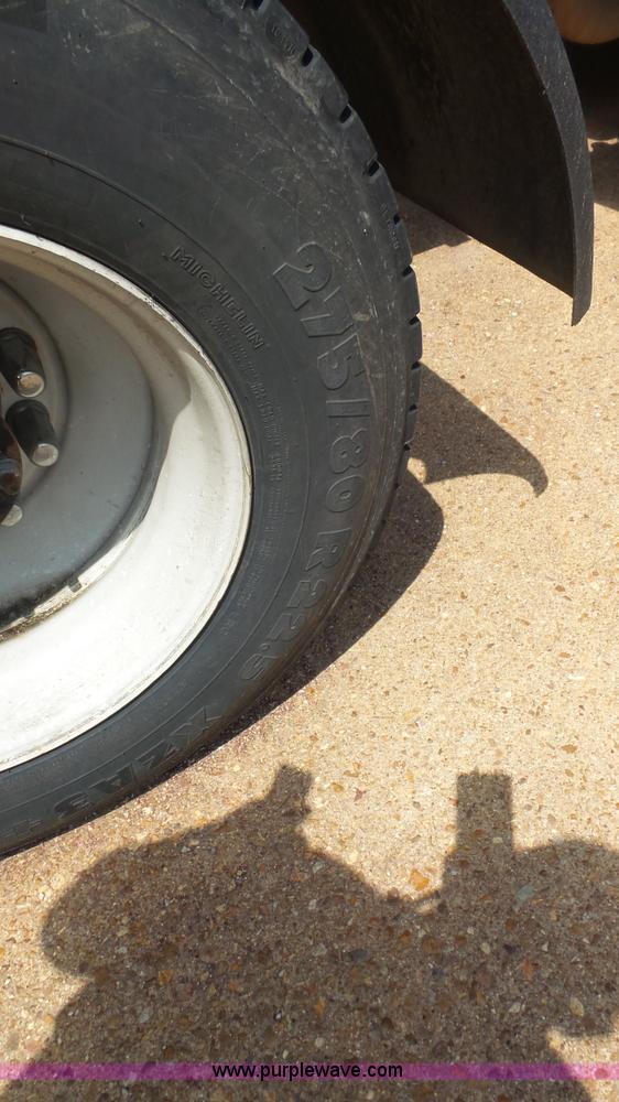 image for item K1415 2009 Freightliner Cascadia semi truck