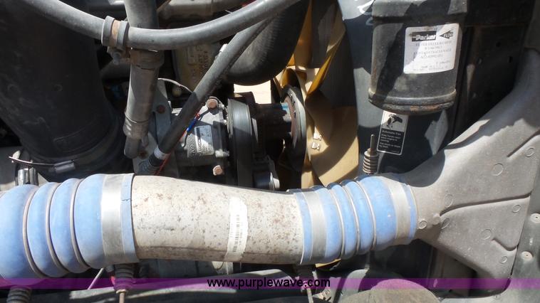 image for item K1415 2009 Freightliner Cascadia semi truck