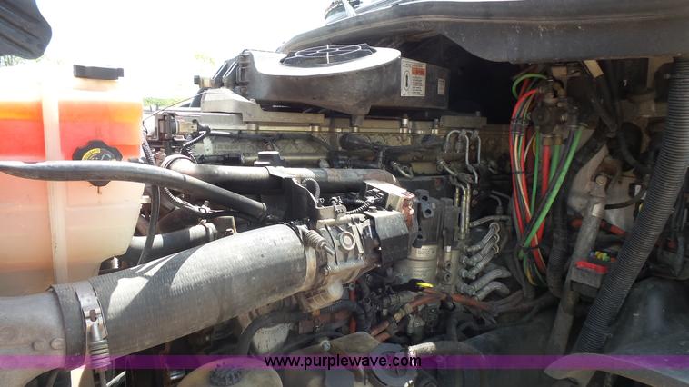 image for item K1415 2009 Freightliner Cascadia semi truck