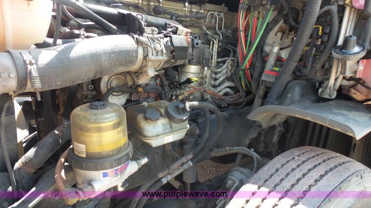 image for item K1415 2009 Freightliner Cascadia semi truck