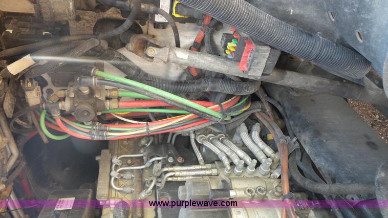 image for item K1415 2009 Freightliner Cascadia semi truck