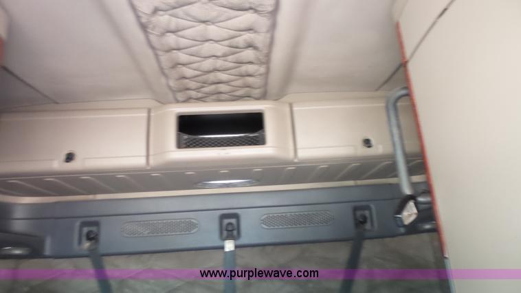 image for item K1415 2009 Freightliner Cascadia semi truck