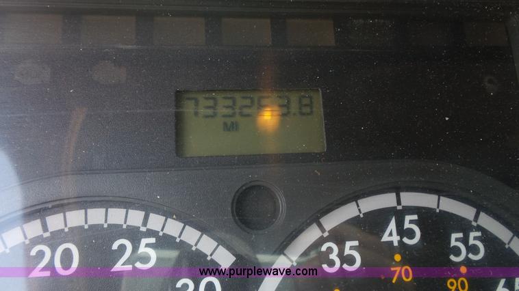 image for item K1415 2009 Freightliner Cascadia semi truck