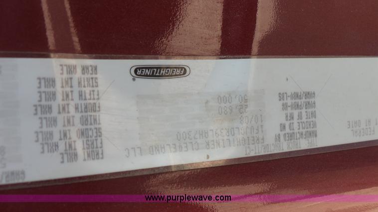 image for item K1415 2009 Freightliner Cascadia semi truck