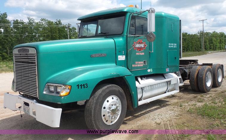 image for item K1418 1990 Freightliner FLD120 semi truck