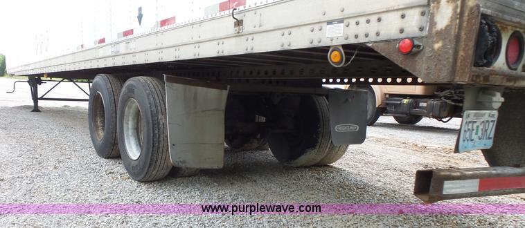 image for item K1419 2001 Stoughton AVW-535T-SCAR dry van trailer