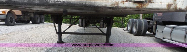 image for item K1419 2001 Stoughton AVW-535T-SCAR dry van trailer