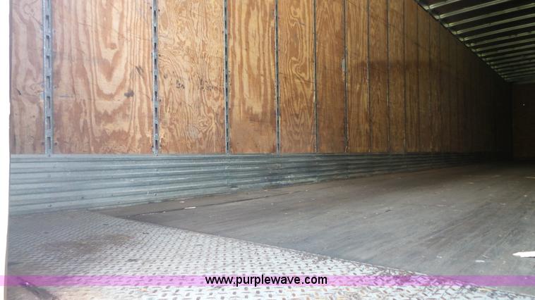 image for item K1419 2001 Stoughton AVW-535T-SCAR dry van trailer