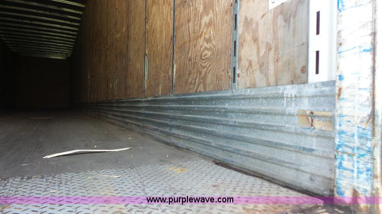 image for item K1419 2001 Stoughton AVW-535T-SCAR dry van trailer