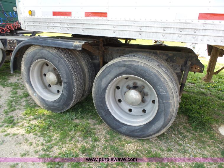 image for item K2219 1998 Mack CH613 semi truck