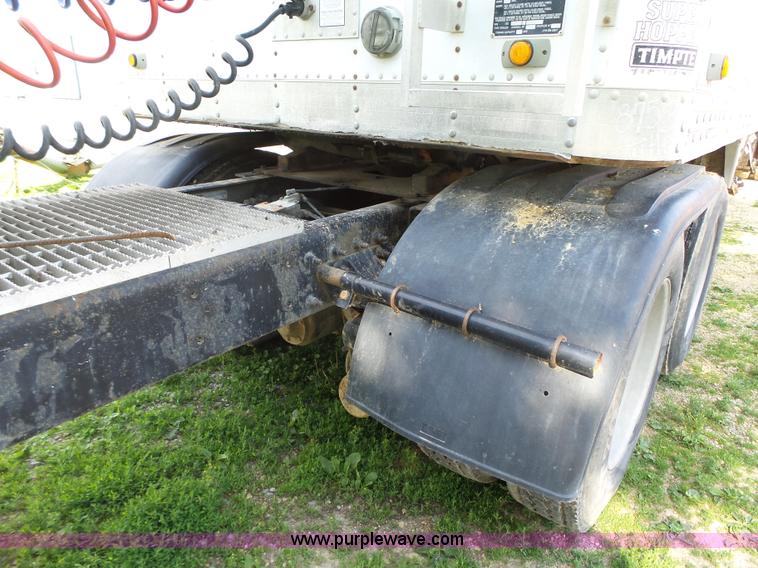 image for item K2219 1998 Mack CH613 semi truck