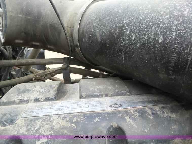 image for item K2219 1998 Mack CH613 semi truck