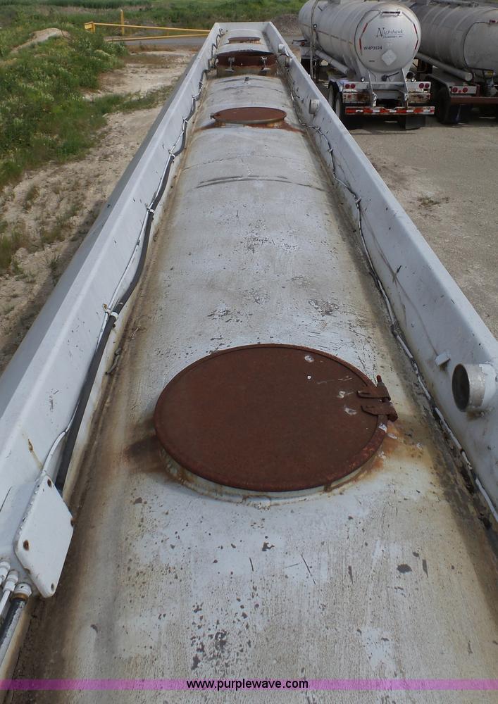 image for item K4046 1972 Trail Mobile tank trailer