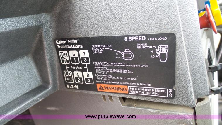 image for item K4054 1995 Mack CH613 semi truck