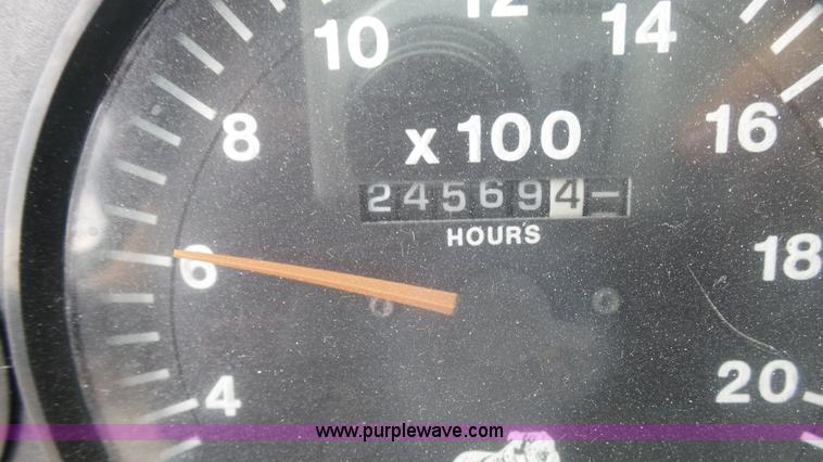 image for item K4054 1995 Mack CH613 semi truck