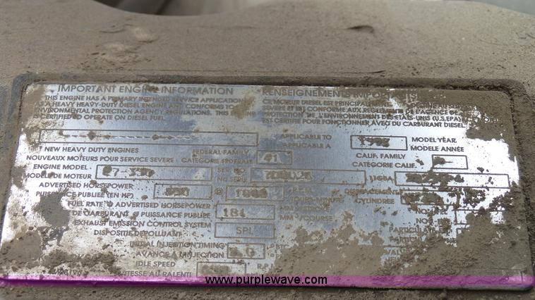 image for item K4054 1995 Mack CH613 semi truck