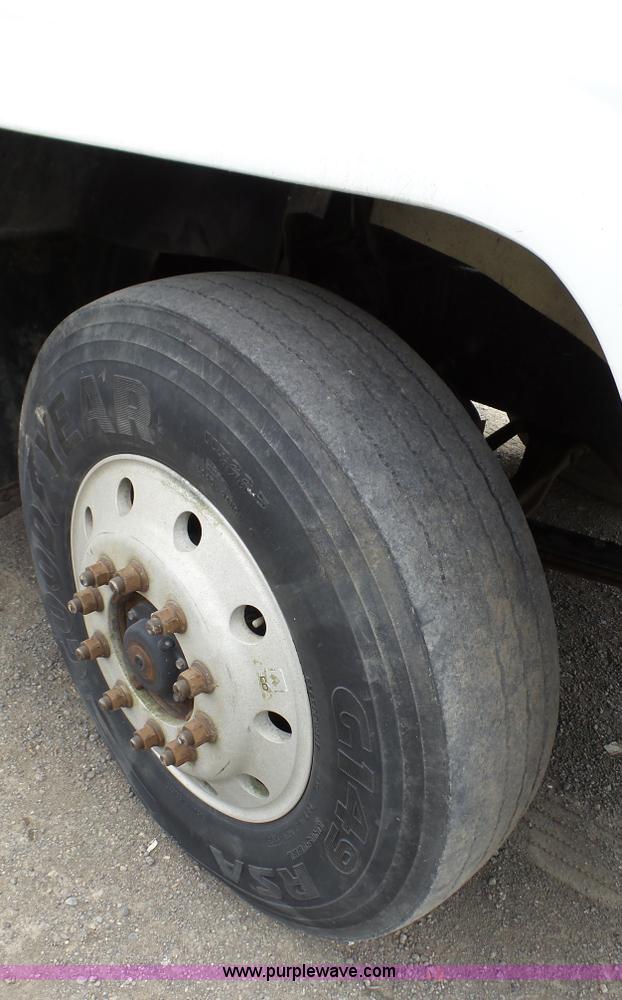 image for item K4054 1995 Mack CH613 semi truck