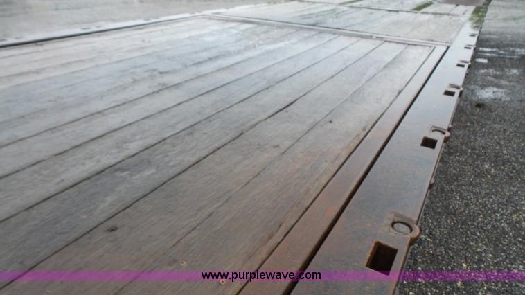 image for item K4574 2004 Ledwell LW48-TT2-10-A3 equipment trailer