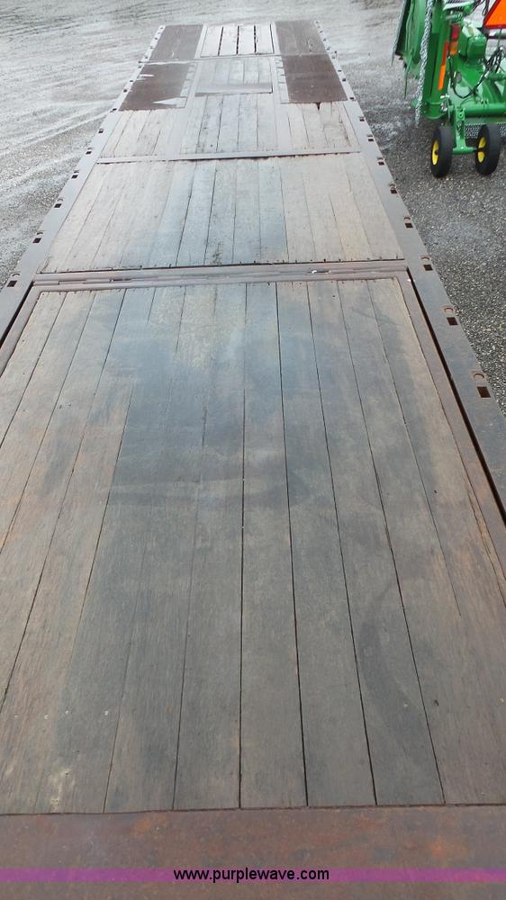 image for item K4574 2004 Ledwell LW48-TT2-10-A3 equipment trailer